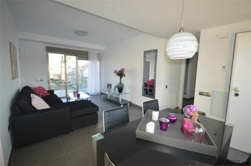 2 bedroom apartment for sale - 2