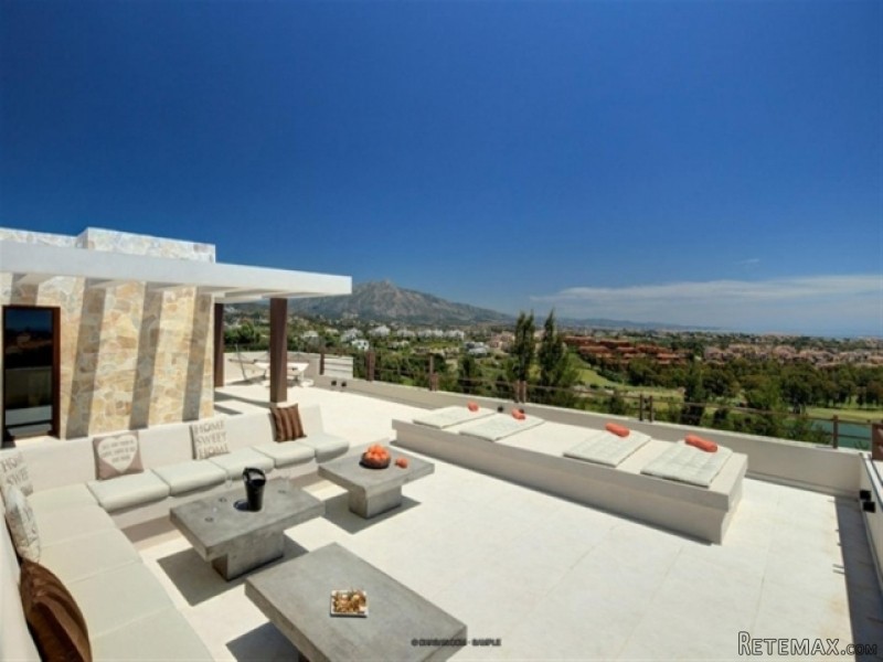 Brand New 6 Bedroom Contemporary Villa..