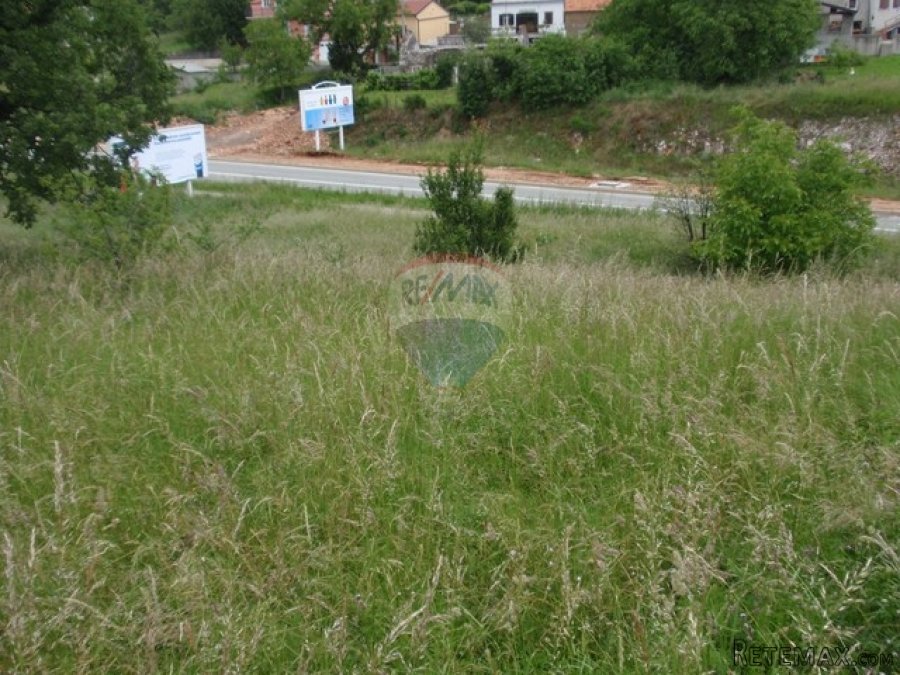 GRAĐEV. ZEMLJIŠTE U INDUSTRIJSKOJ ZONI 2.234 m2 - 2