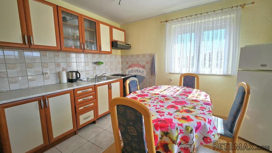 Istra, Umag okolica- stan s pogledom na more - 3