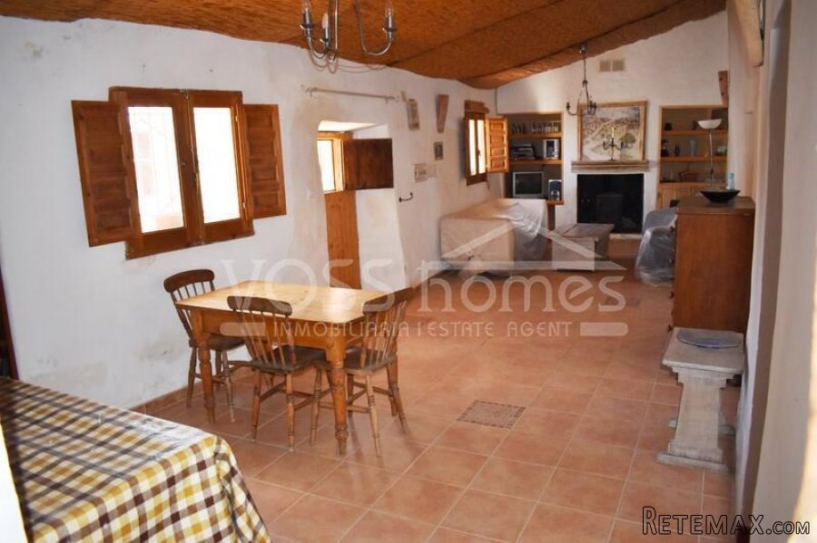 EXCLUSIVE LISTING TO VOSS HOMES - A spacious, full of.. - 4