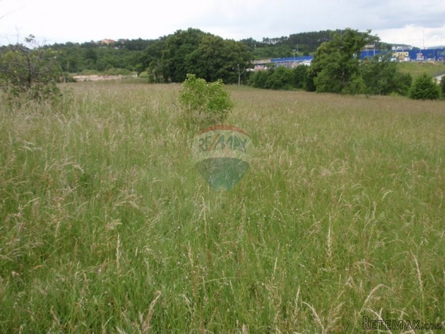 GRAĐEV. ZEMLJIŠTE U INDUSTRIJSKOJ ZONI 2.234 m2 - 4