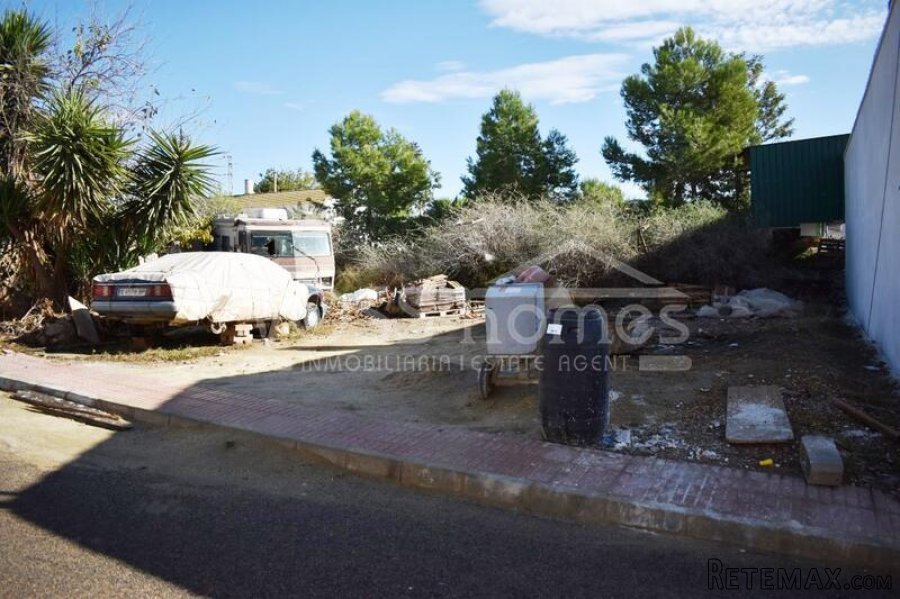 EXCLUSIVE LISTING TO VOSS HOMES - A spacious, full of.. - 7