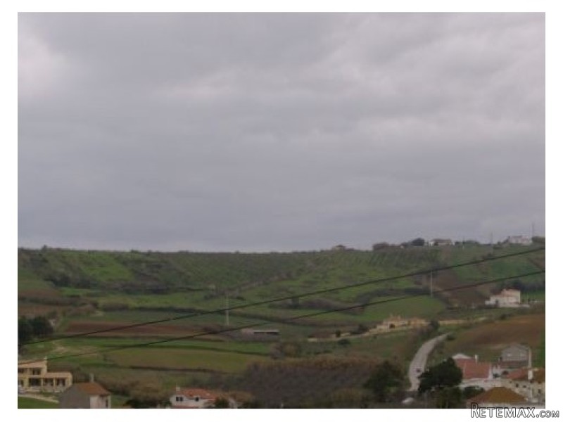 Land , Lourinha