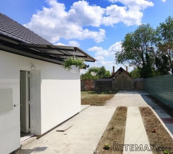 Prodajem kuću u Bačkom Petrovom Selu - 12