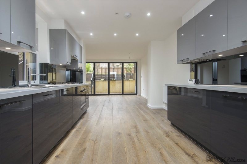 Property - London - For Sale