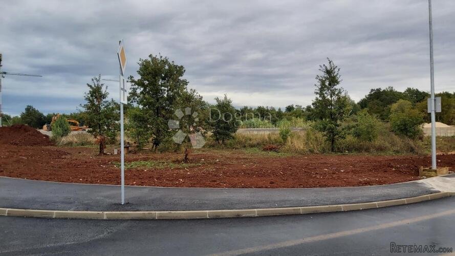 EKSKLUZIVNO! Industrijska zona Buići - 3