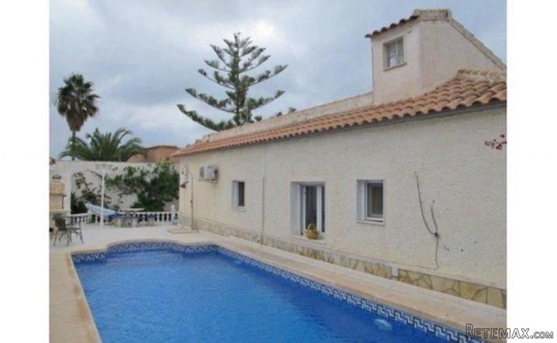3 Bedrooms - Villa - Alicante - For Sale