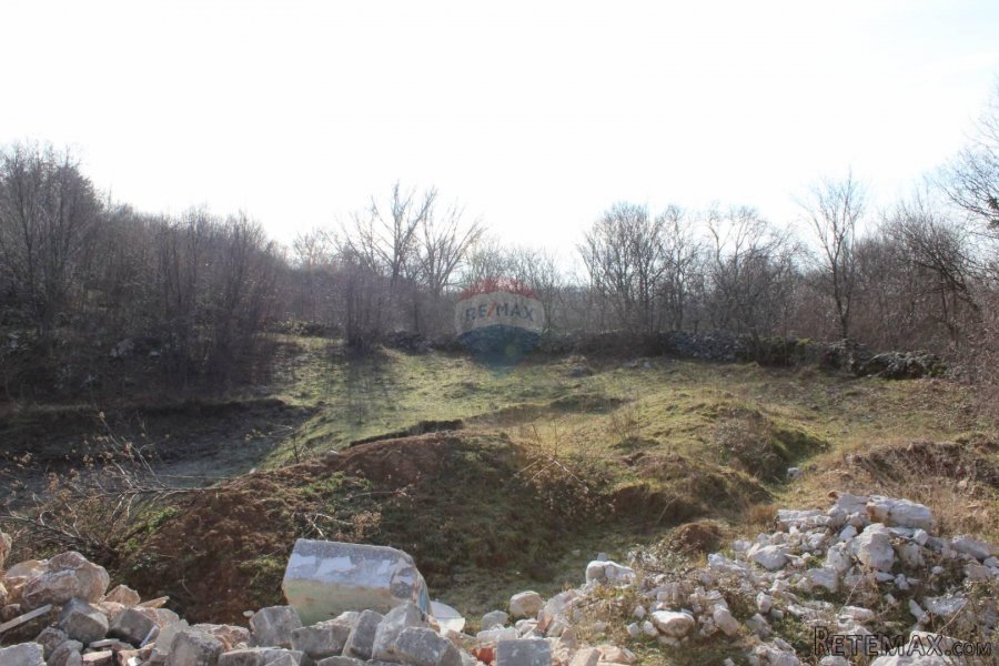 GROBNIK - građevinski teren 3504 m2 - 4