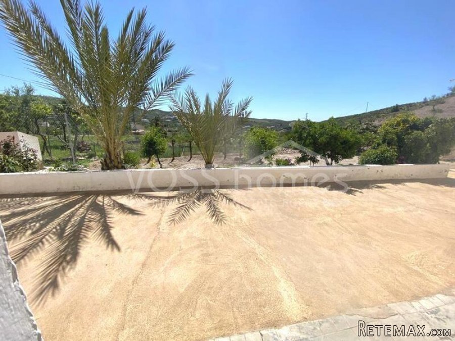 REDUCED and open to offers. Semi detached 140m2 country.. - 4