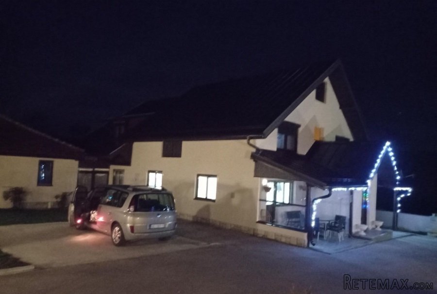 Prodajem stambenu kucu sa pos.prostorom 15km od Zlatibora - 15