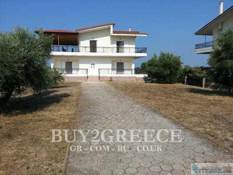 Β634 - TO SALE REGION KATARAHI PYRGOS..