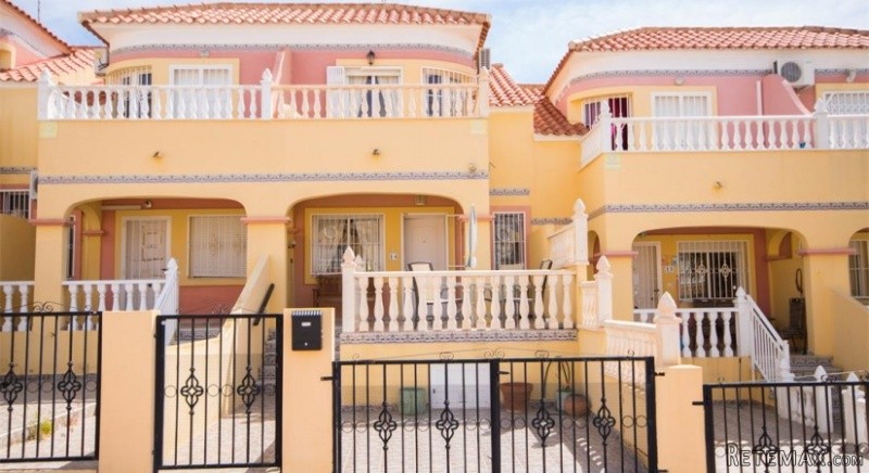 3 Bedroom Town House Ref: YHIS0145