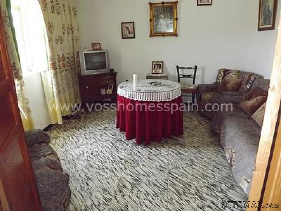 REDUCED and open to offers. Semi detached 140m2 country.. - 8