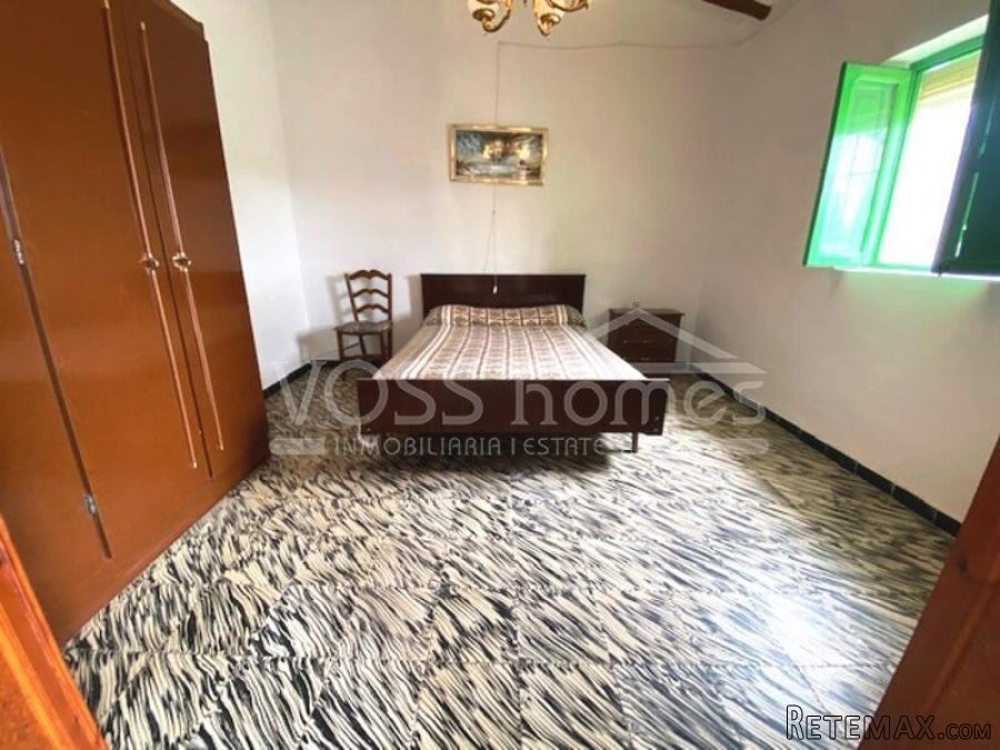 REDUCED and open to offers. Semi detached 140m2 country.. - 9