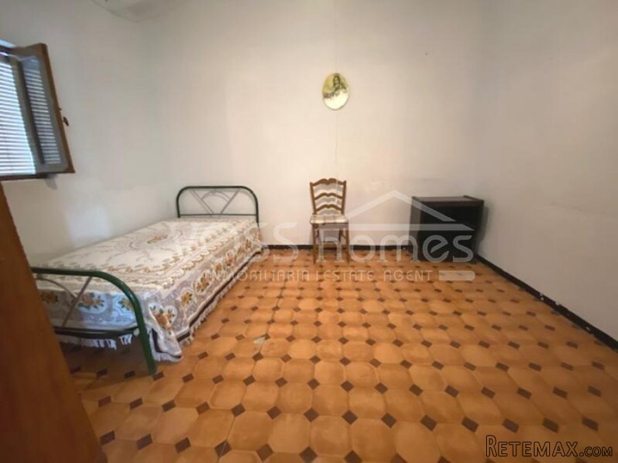 REDUCED and open to offers. Semi detached 140m2 country.. - 10