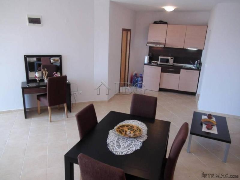 1-bedroom apartment with sea views.. - 2