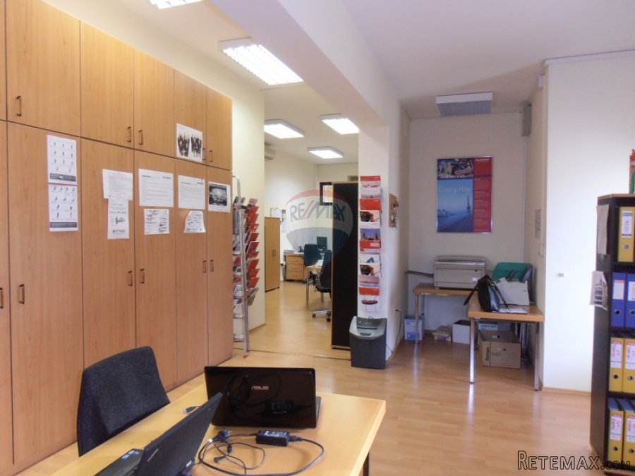 Kostrena - odličan poslovni prostor za najam ! - 3