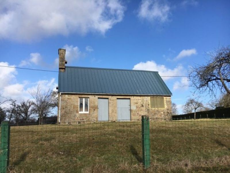Main House and Outbuilding in.. - 2