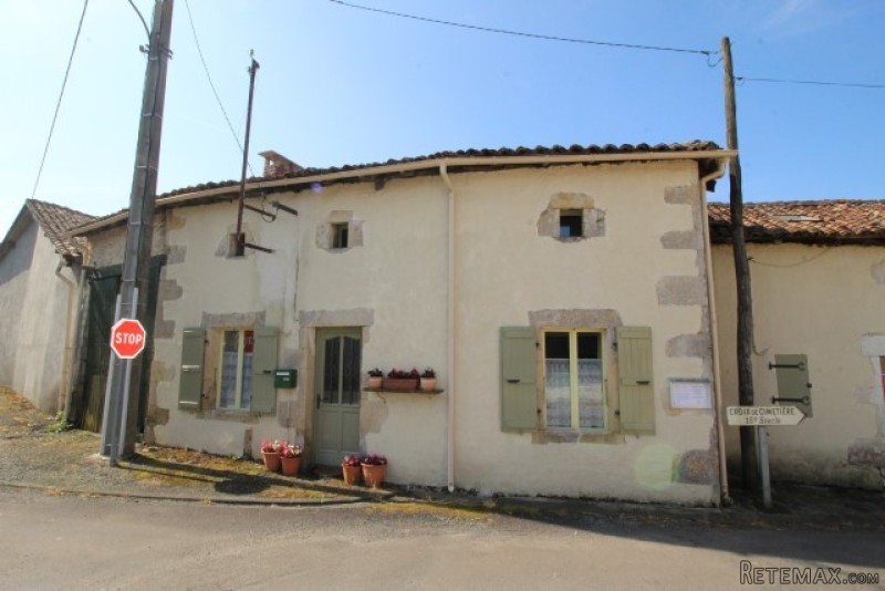 6 Bedrooms - Stone House -..