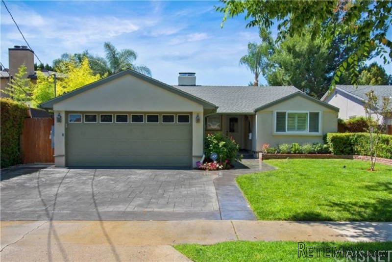 15526 Huston Street | Encino..