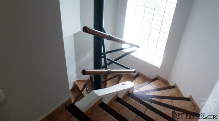 Modern detached house built on two floors on a completely.. - 8