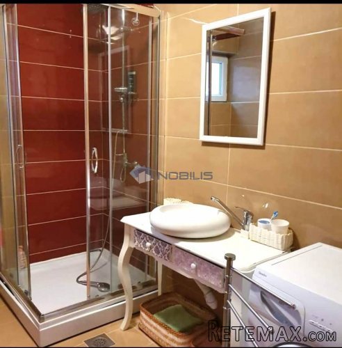 Novi Vinodolski (Ledenice) kuća 300 m2 - 10