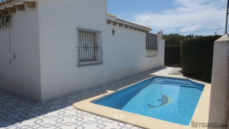 2 Bedrooms - Villa - Alicante - For Sale