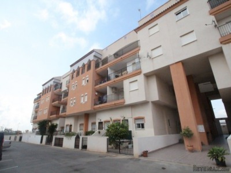 2 bedroom, 1 bathroom Apartment, (build..