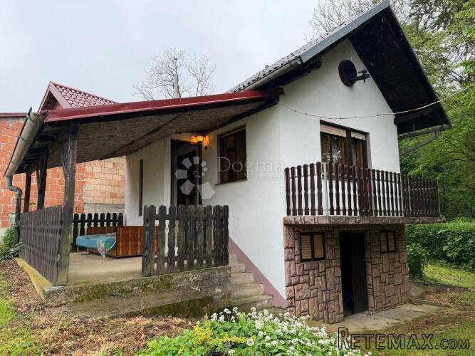 VIKEND KUĆA U PRIRODI