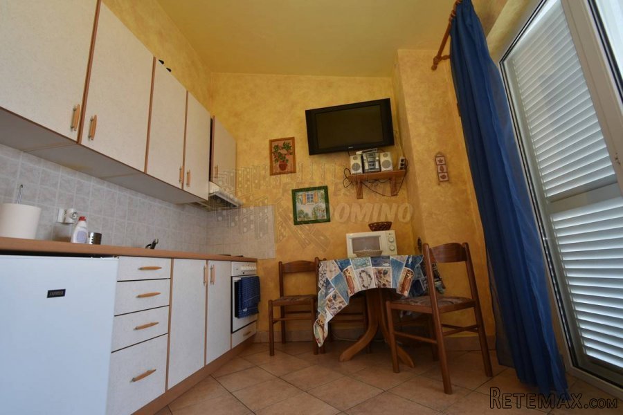 Apartman s prekrasnim pogledom na more!! Njivice! - 9