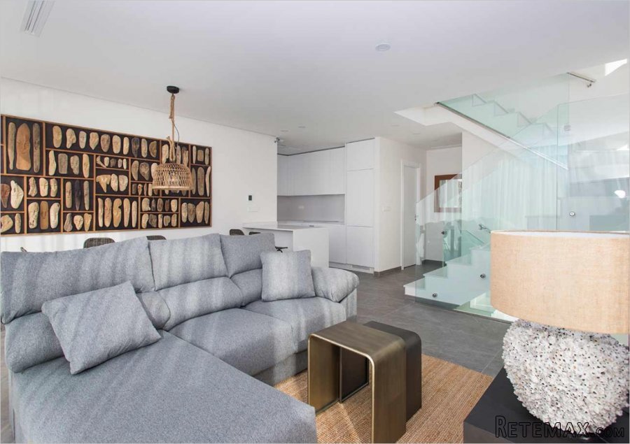 Luxury villa in Aguas Nuevas, Torrevieja. The property has.. - 2