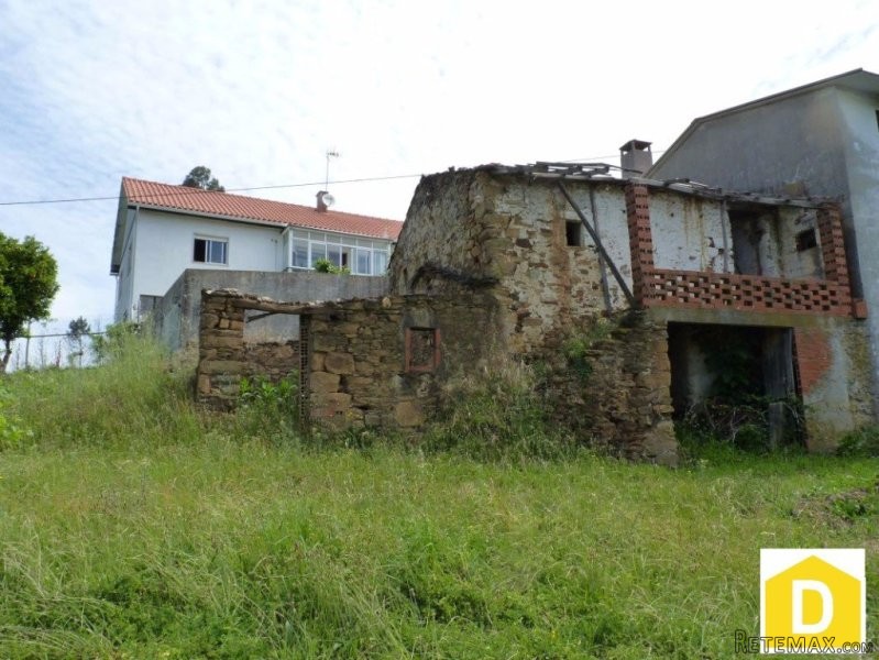 4 bedroom house, big annex,a..