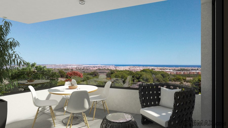 Residencial cerca de los dos clubes de golf más conocidos..