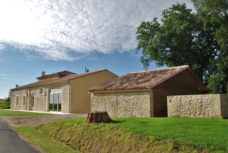 APS3072 Stunning Stone Property with.. - 2