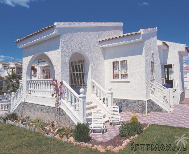 Several types of villas which can be built on different.. - 2