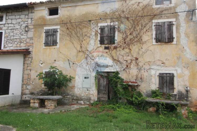 Umag, kuća za adaptaciju 4km od mora - 2