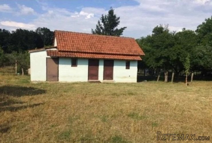 Prodajem kucu sa velikim placem-Obrež - 5