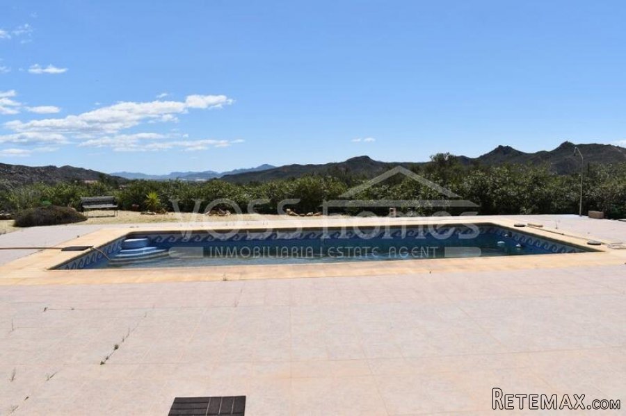 NEW & EXCLUSIVE TO VOSS HOMES - Large Country Villa with.. - 6