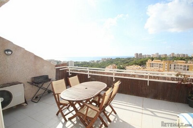 * 3 BED PENTHOUSE WITH SEA VIEWS