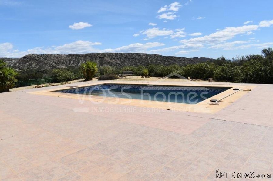 NEW & EXCLUSIVE TO VOSS HOMES - Large Country Villa with.. - 7