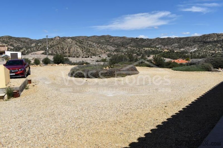 NEW & EXCLUSIVE TO VOSS HOMES - Large Country Villa with.. - 8