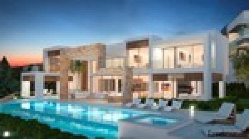 5 Bedrooms - Villa - Malaga - For Sale