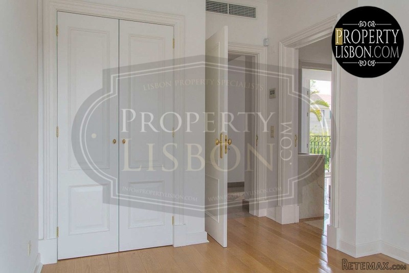 T3+1 Duplex Lisbon Apartment with.. - 2