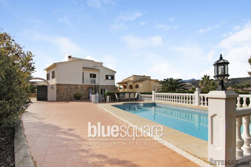 Villa with 4 bedrooms in an exclusive..