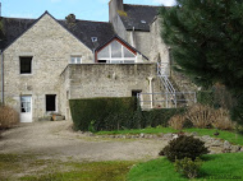 Nice 5 Bedroom Stone Built House