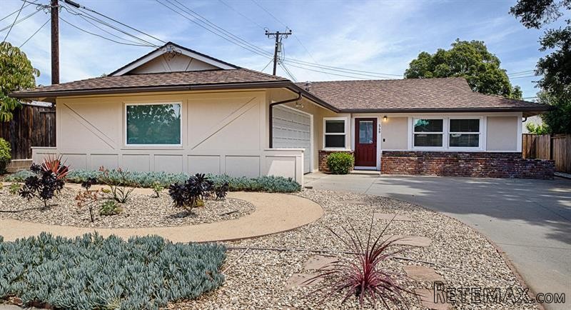 3 bedroom House For Sale: 548 Walnut Ln