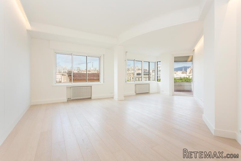 Renovated apartment for sale very close..