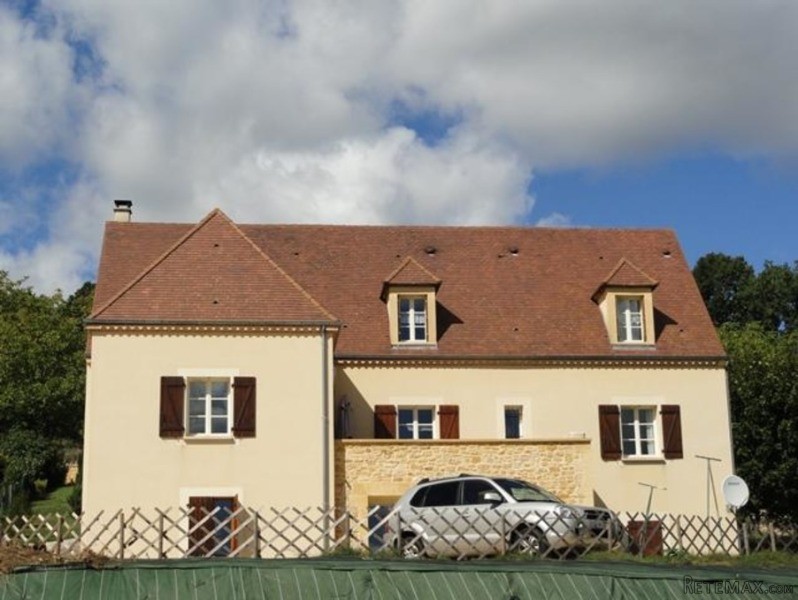 Perigourdine Style Property With Pool..