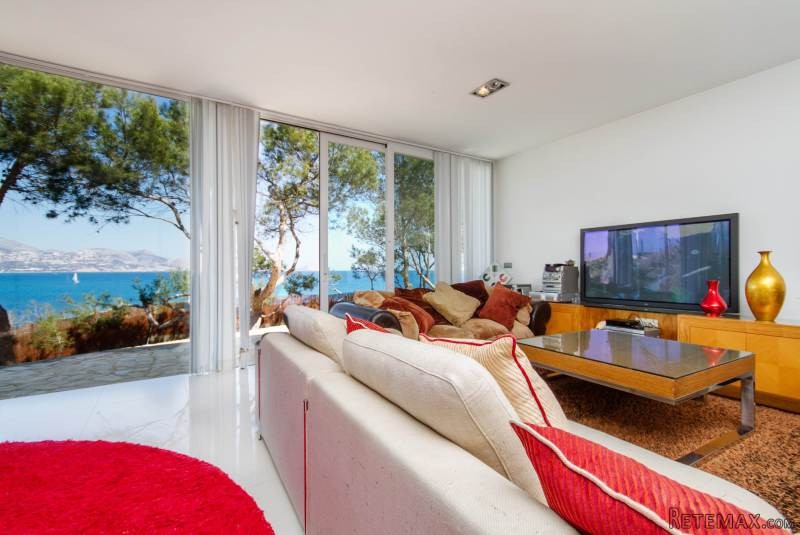 2 Bedrooms - Villa - Alicante - For Sale